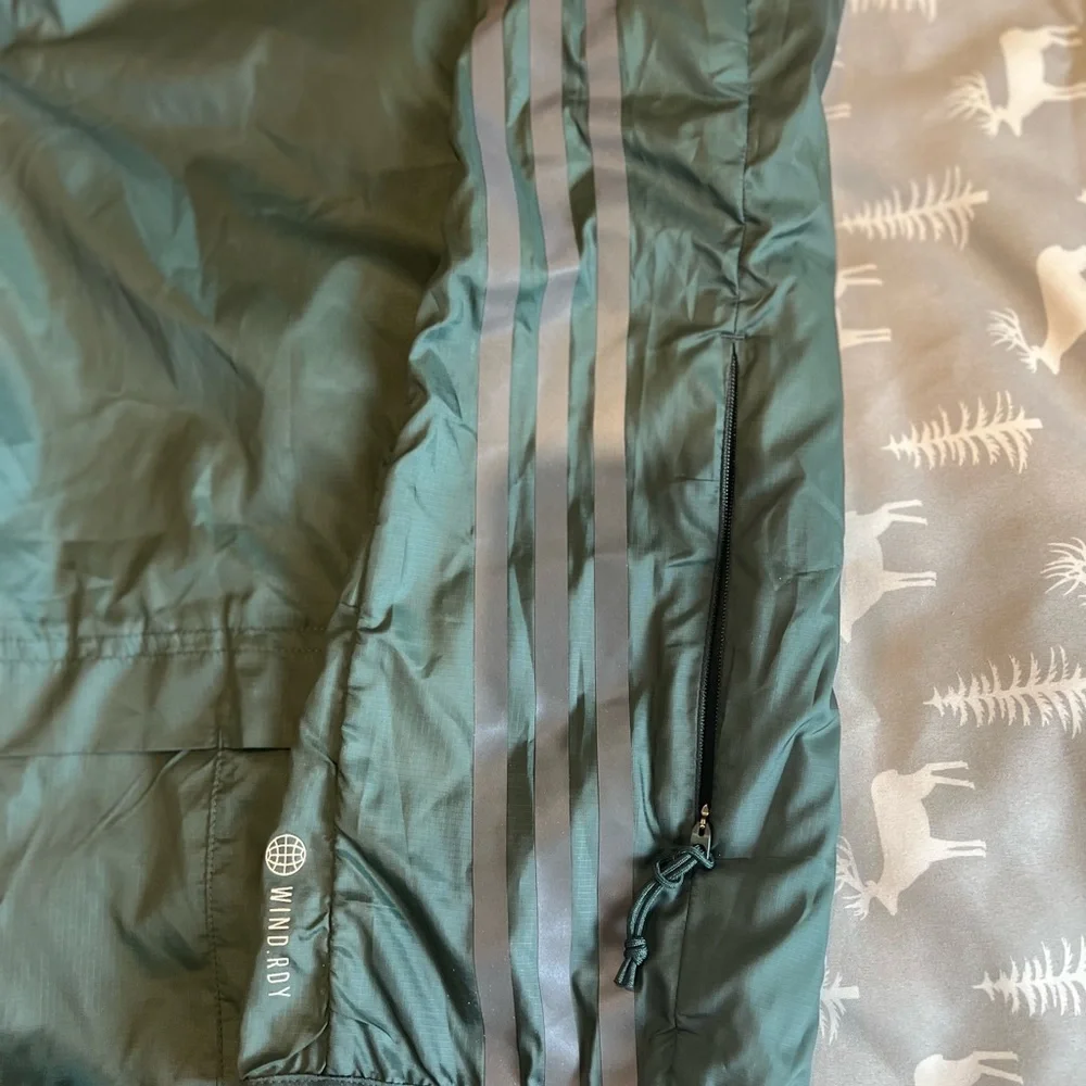 Adidas Vest - Green Striped NWT* - Picture 9 of 9